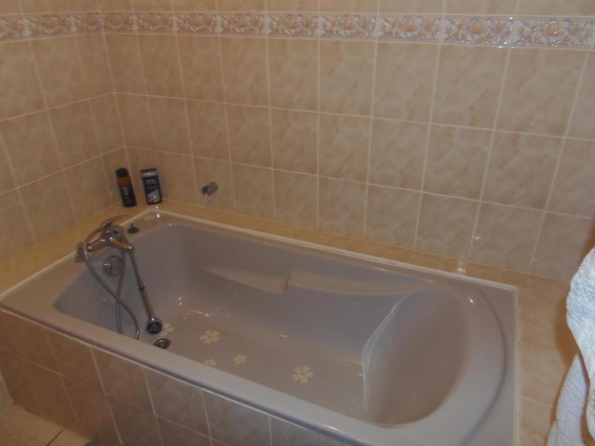 Maison Royan 3 Chambres Avec Salle D'Eau, Piscine Ngoại thất bức ảnh